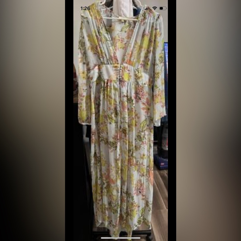 Floral kimono, Maxi, medium new without tags